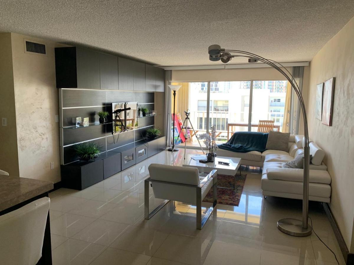 מיאמי ביץ' Marbella Miami Luxury Condos מראה חיצוני תמונה